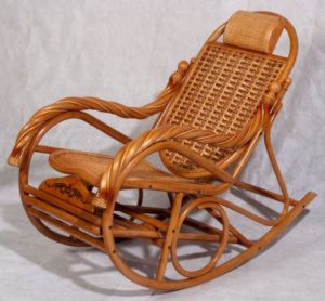 Кресло качалка для дачи