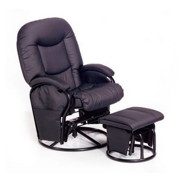 Удобное кресло с подставкой для ног
