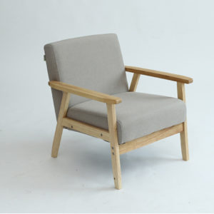 Деревянное мягкое кресло для дома