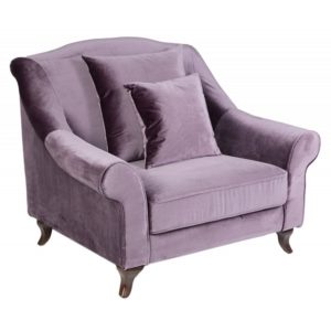 Фиолетовое кресло выглядит привлекательно