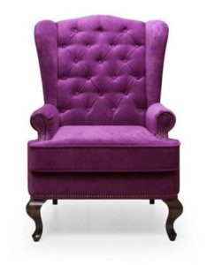Фиолетовый цвет современного кресла