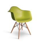 Компактное кресло минимализм из пластика