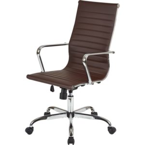 Компьюетрное кресло, выполненное в коричневом цвете