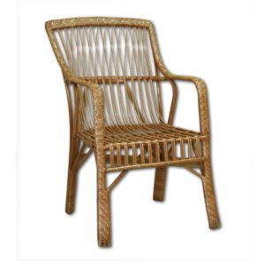 Красивое плетеное кресло на основе лозы