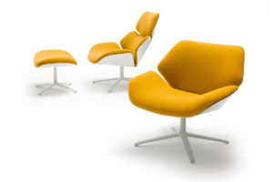 Красивые желтые дизайнерские кресла для дома