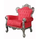 Красное кресло с подлокотниками с оригинальным дизайном