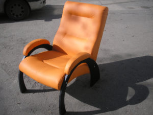 Кресло для отдыха офисное мягкое из ольхи