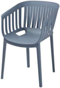 Кресло, изготовленное из пластика
