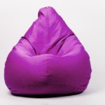 Кресло мешок, выполненное в фиолетовом цвете