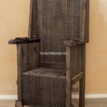 Кресло, созданное из бруса