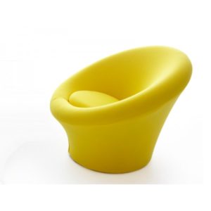 Недорогое и удобное кресло в желтом цвете