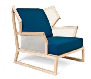 Необычные синие кресла для оригинального интерьера