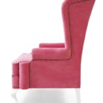 Оригинальное и нежное розовое кресло