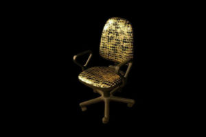 Оригинальное компьютерное кресло в золотом цвете