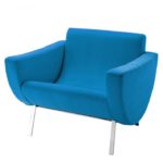 Оригинальное синее кресло