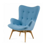 Практичное голубое кресло