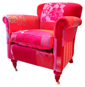 Разноцветное розовое кресло