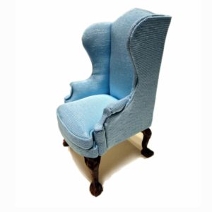 Шикарное кресло, выполненное в голубом цвете