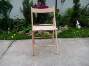 Садовое кресло, созданное на основе бука