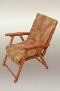 Современное деревянное кресло