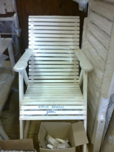 Удобные кресла, созданные из липы