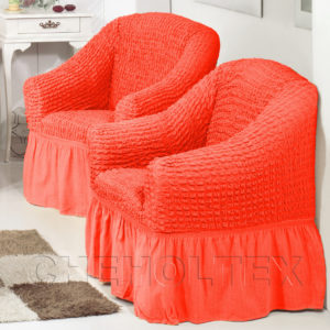 Удобные мягкие кресла, оформленные в коралловом цвете