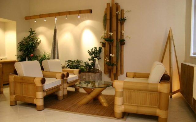 Бамбуковое кресло, созданное в оригинальном дизайне